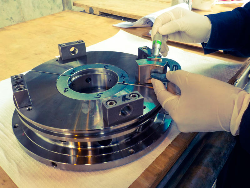 Journal bearing measurement